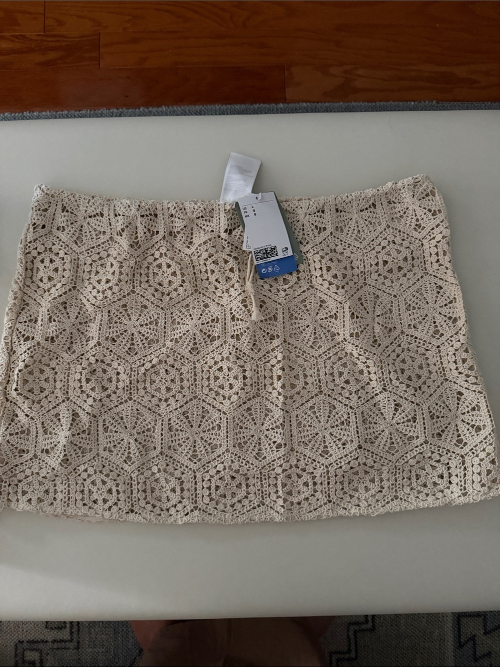 H&M Crochet Lace Mini Skirt - Beige